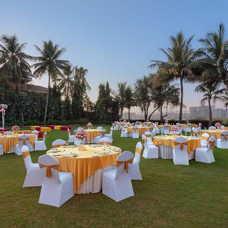 Surat Marriott Hotel Ngoại thất bức ảnh