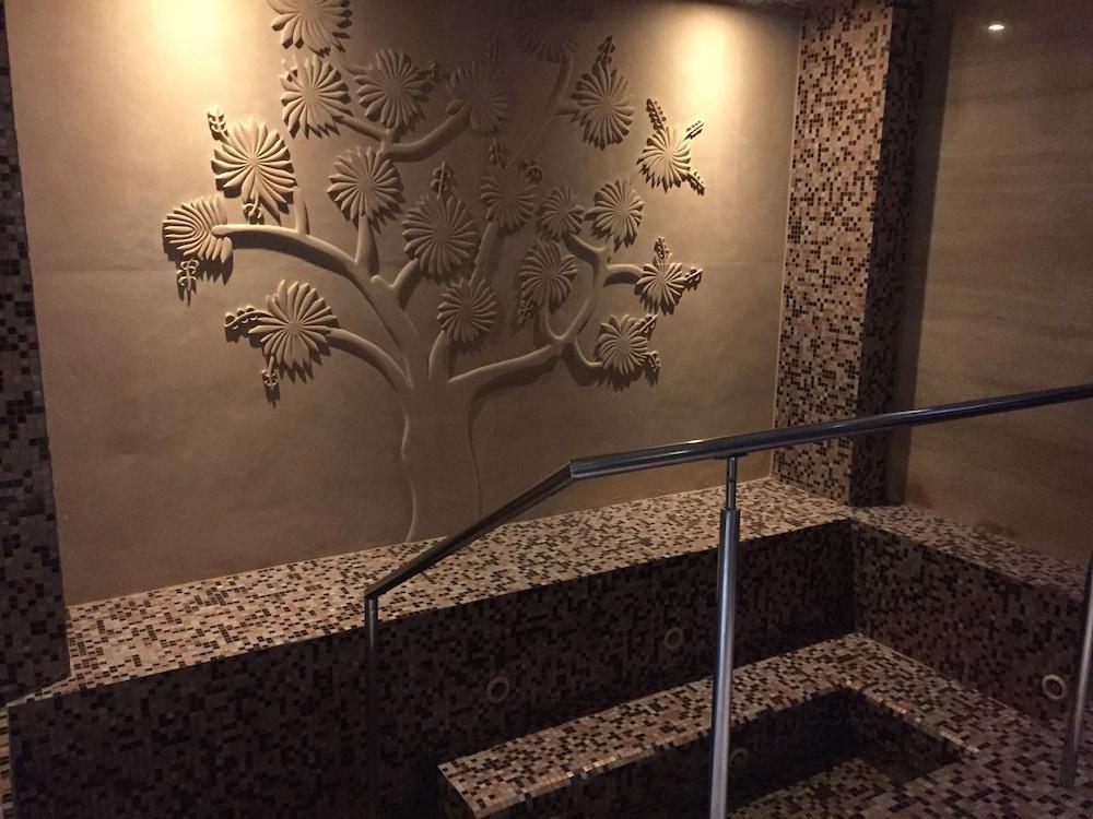Surat Marriott Hotel Ngoại thất bức ảnh