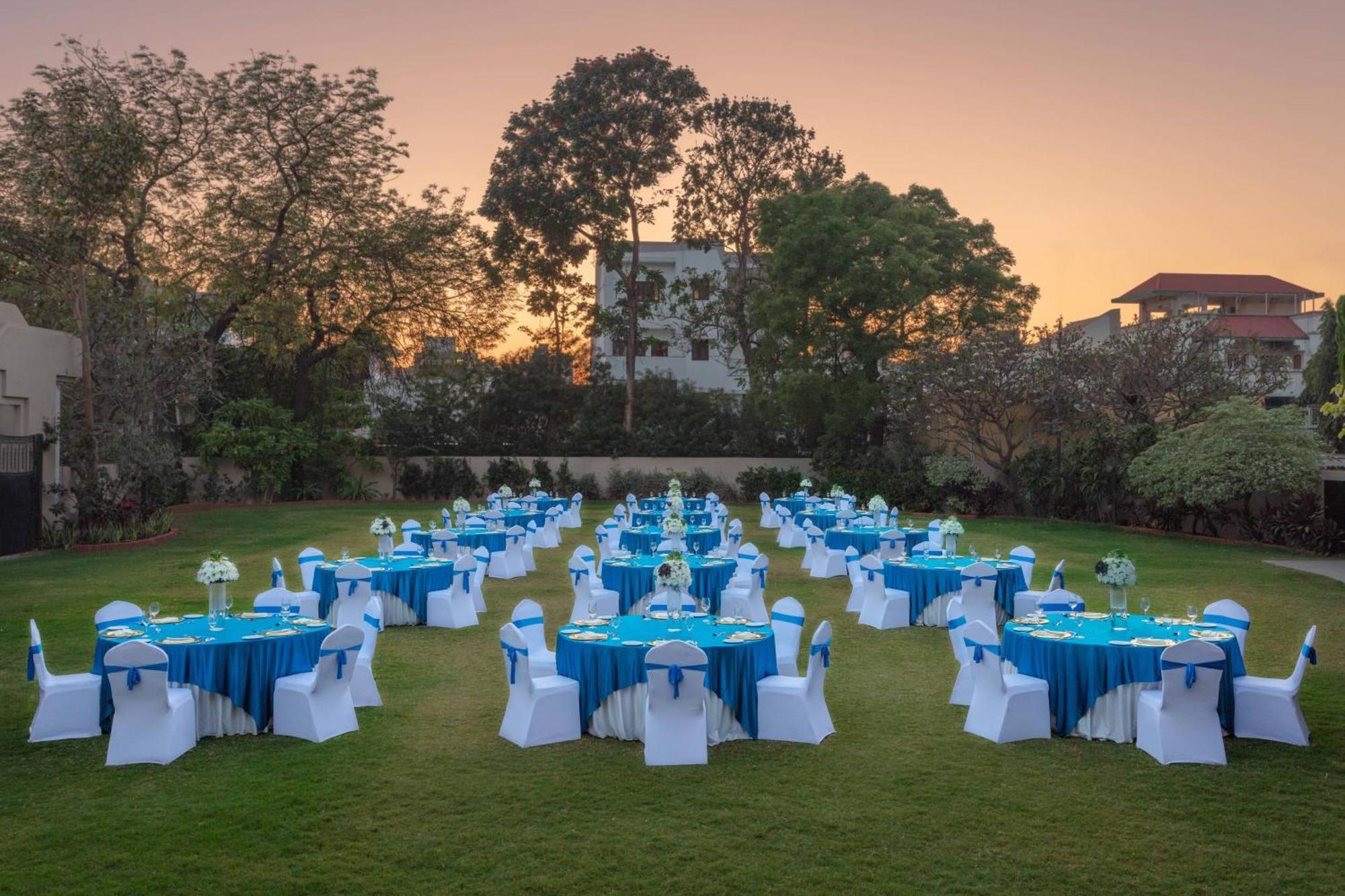Surat Marriott Hotel Ngoại thất bức ảnh