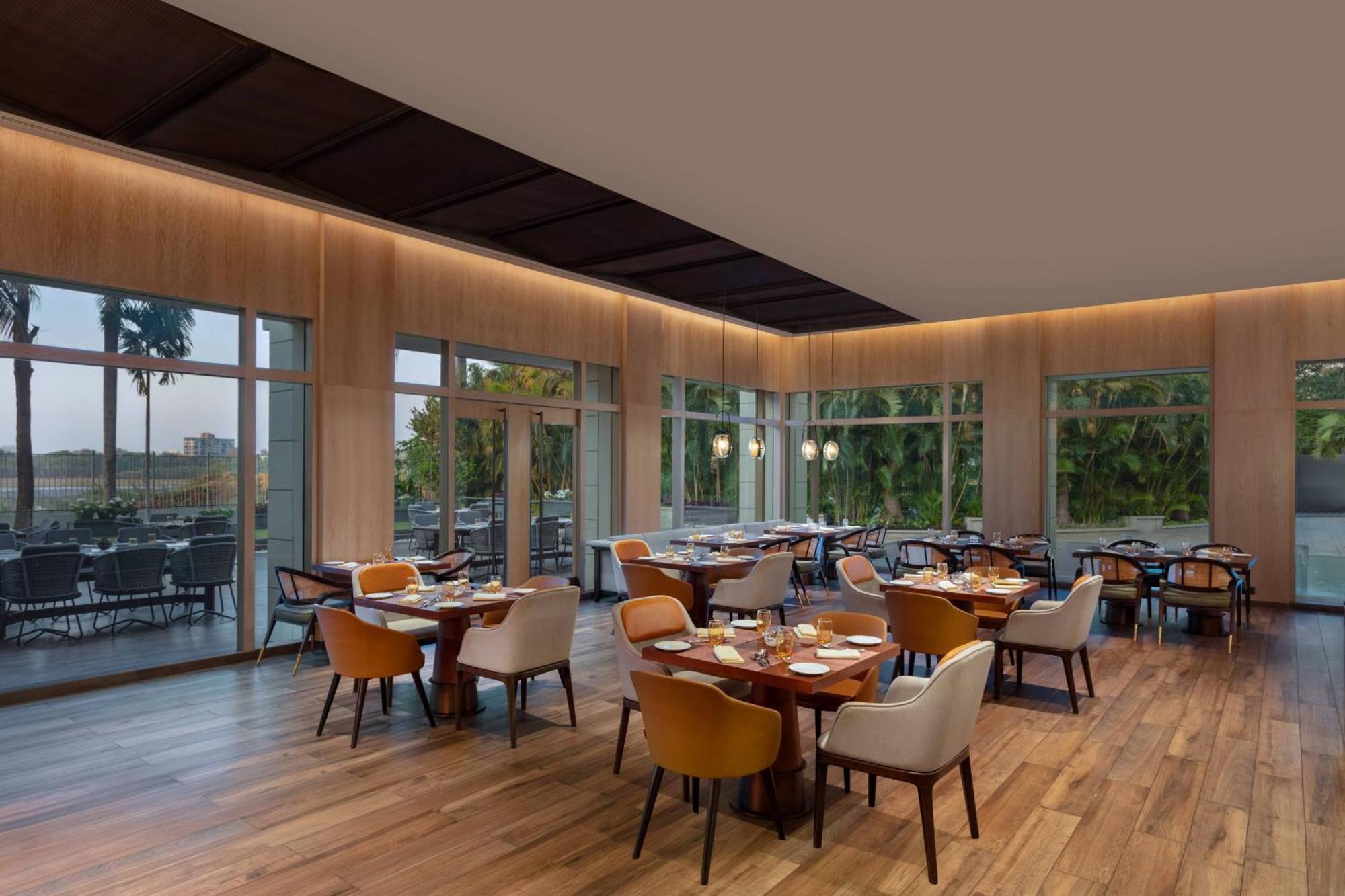 Surat Marriott Hotel Ngoại thất bức ảnh