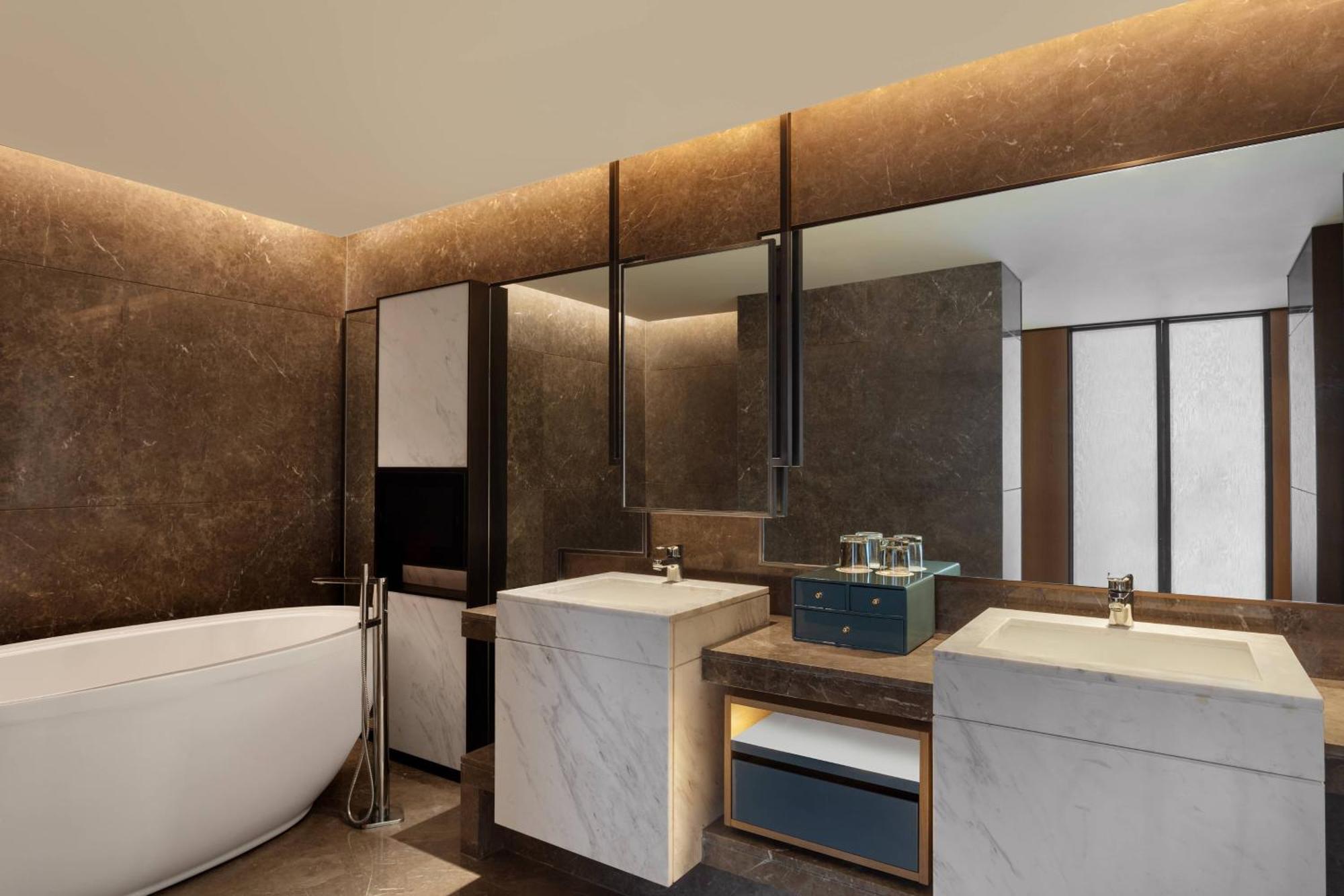 Surat Marriott Hotel Ngoại thất bức ảnh