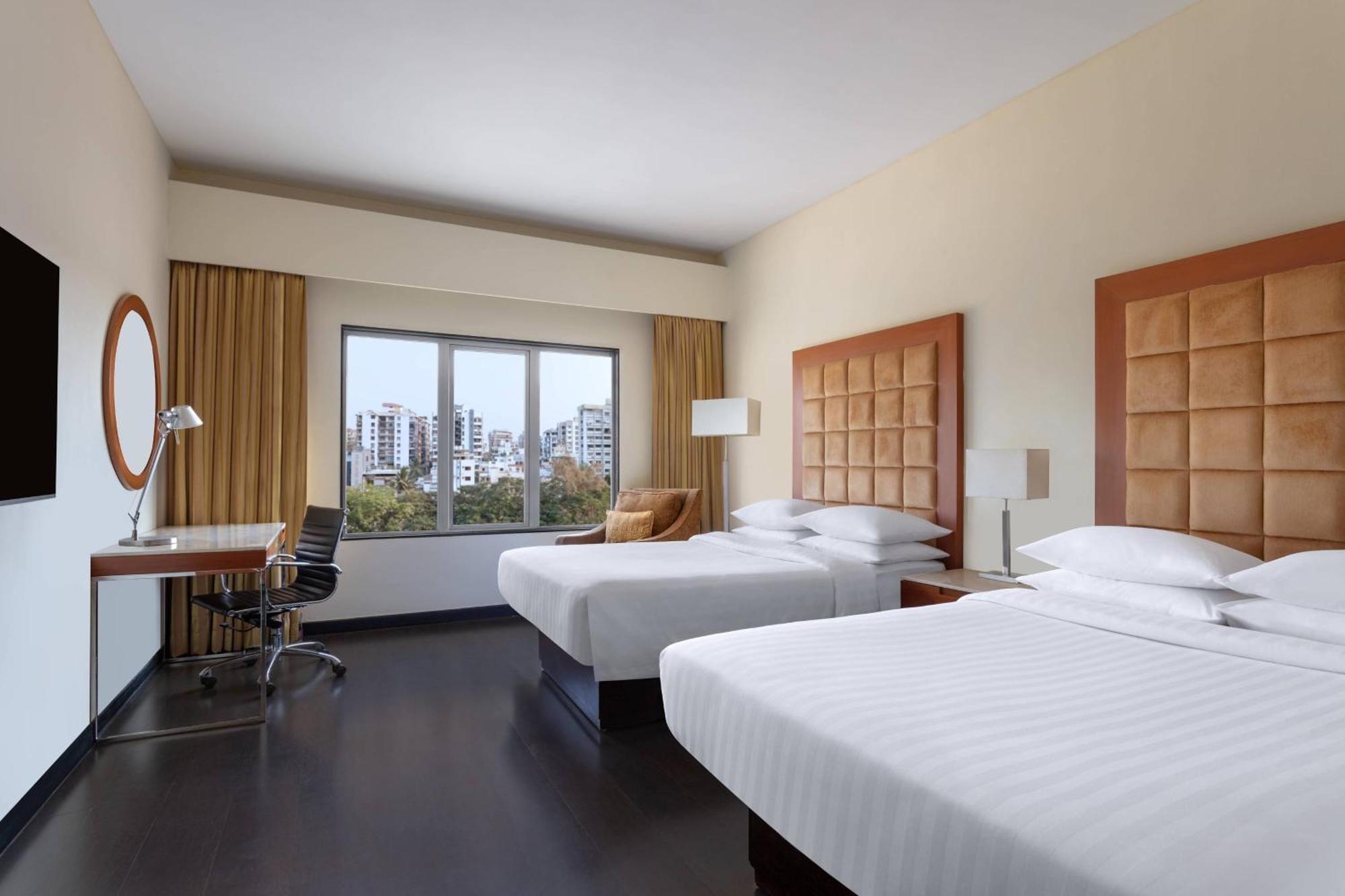 Surat Marriott Hotel Ngoại thất bức ảnh