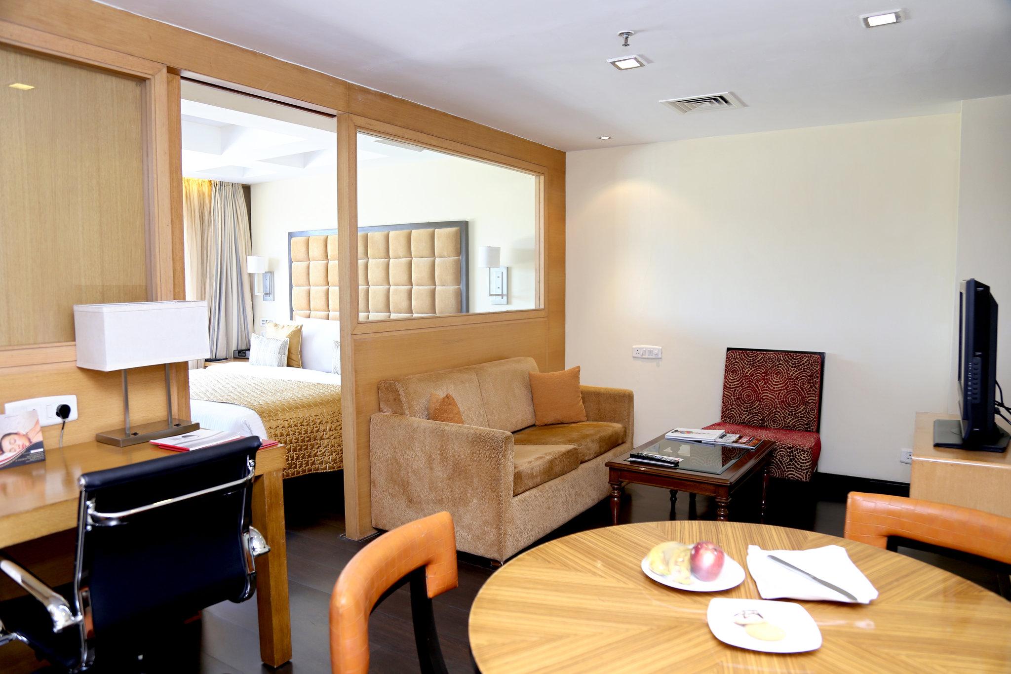 Surat Marriott Hotel Ngoại thất bức ảnh
