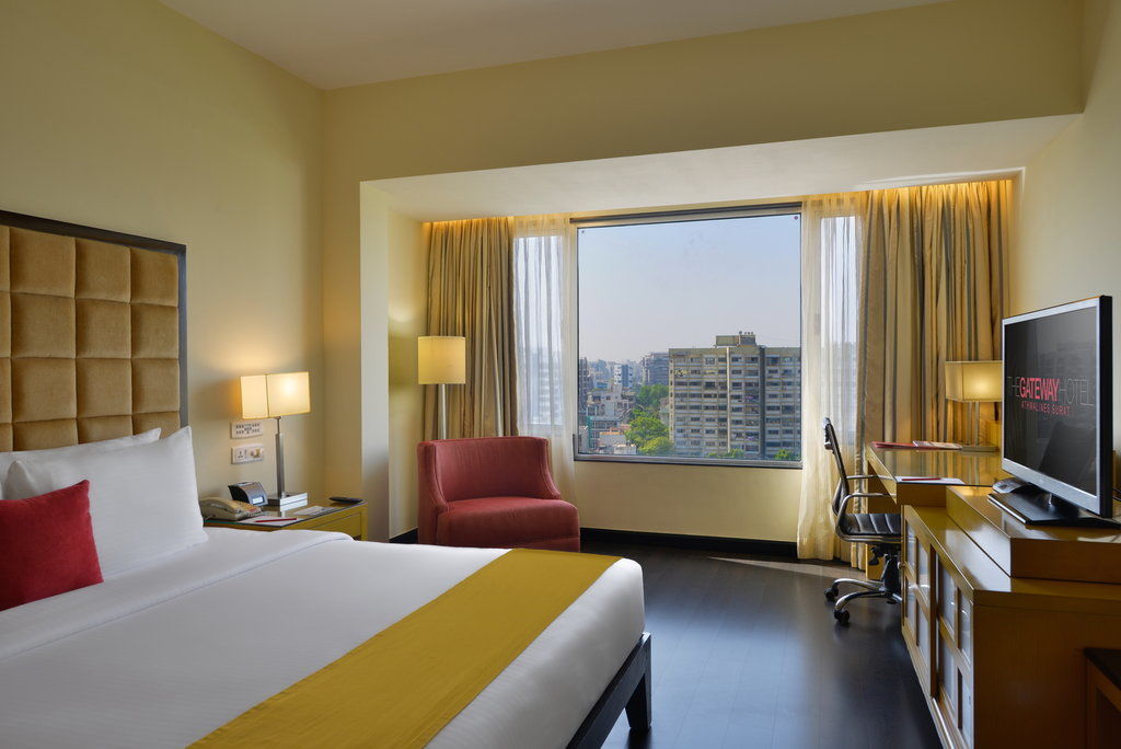 Surat Marriott Hotel Ngoại thất bức ảnh